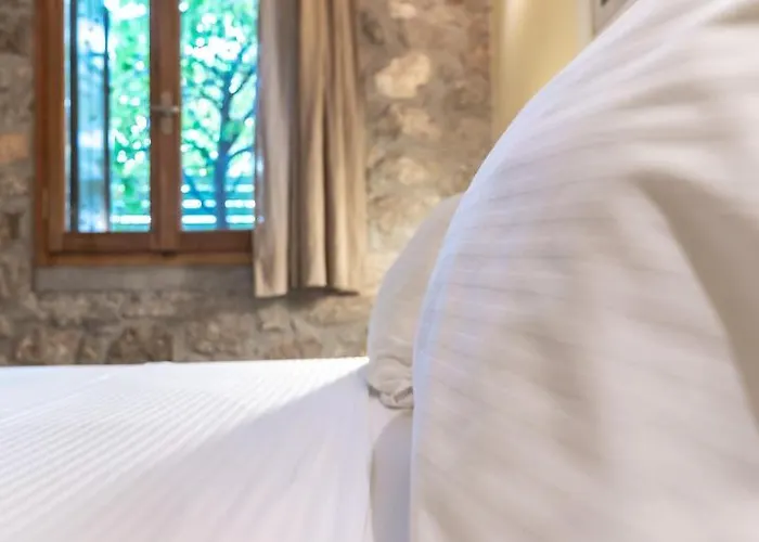 Boutique Stone * Dimaina